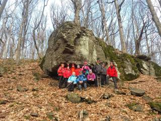Účastníci pred Bačkovskou sfingou