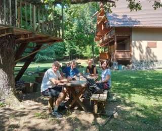 Na chate Tanya nás nechali nakŕmiť sa