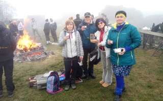 Ohrievame sa neďaleko ohňa