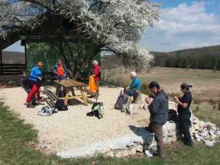 Obed na chate na pravé poludnie