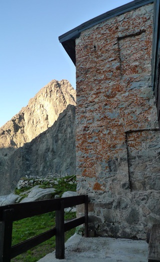 Aká zvláštna Téryho chata