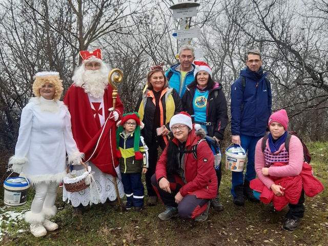 Pred záverečným výstupom na hrad