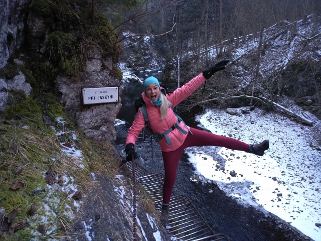 Pozor, Stanka nám padá