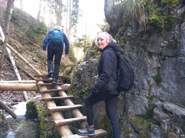 Na rebríkoch v doline